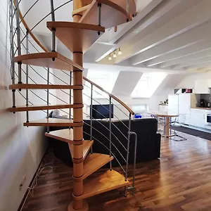 Cf15 75m2 Duplex With Ac And Balcony Apartment